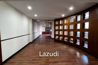 Office For Rent At Chamnan Phenjati