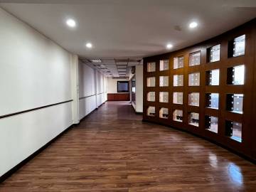 Office For Rent At Chamnan Phenjati