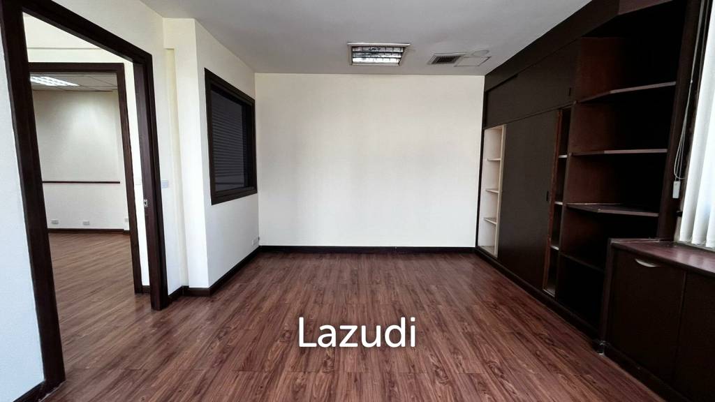 Office For Rent At Chamnan Phenjati