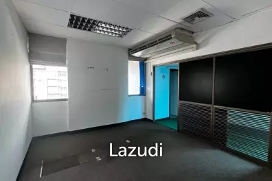 Office For Rent At Tossapon Building