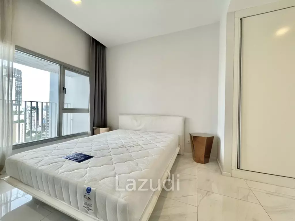 34 sqm High Floor Studio Condo at Hyde Sukhumvit 11 Khlong Toei Nuea