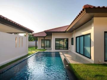 Pool Villa Balinese Style for Sale