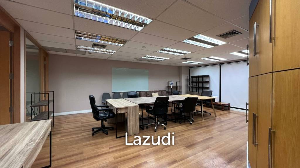 Office For Rent At Permpoom Building
