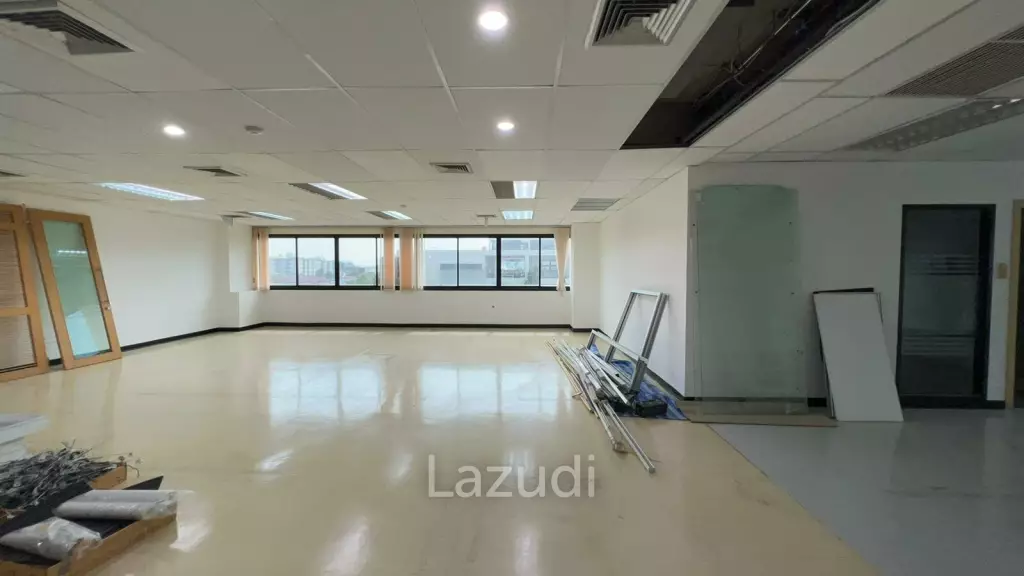 Office For Rent At Permpoom Building