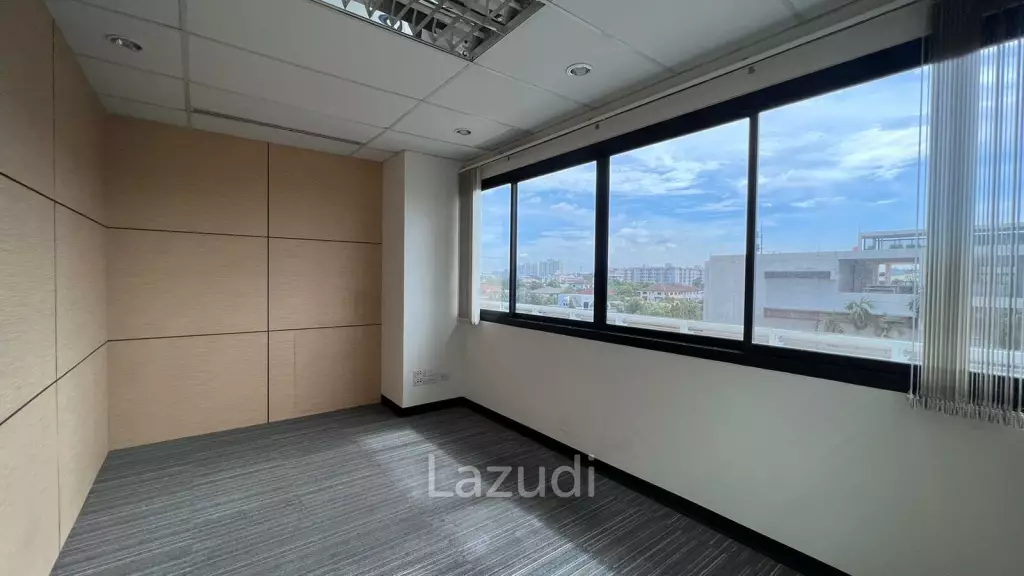 Office For Rent At Permpoom Building