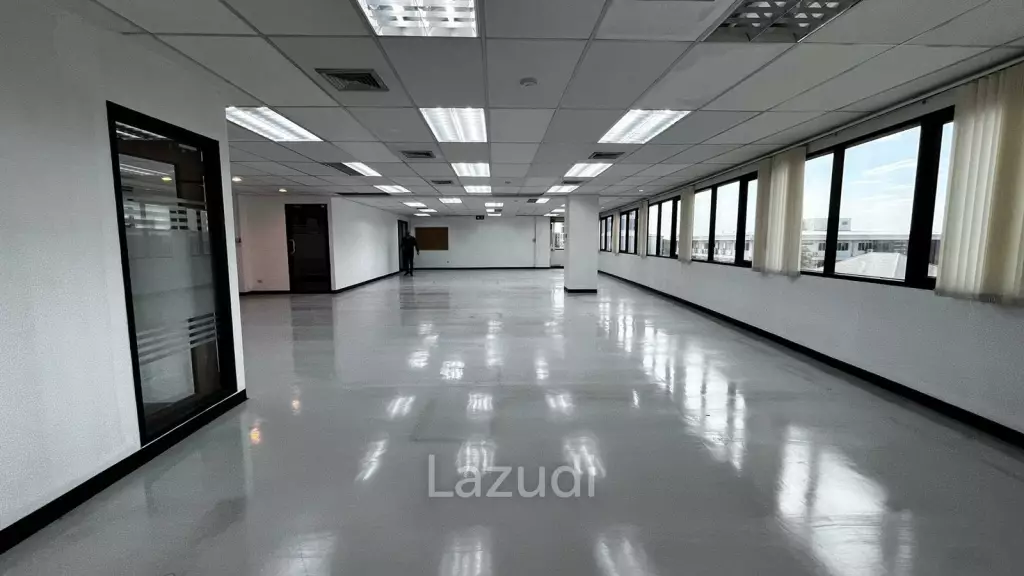 Office For Rent At Permpoom Building