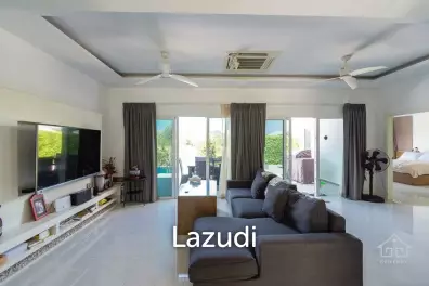 BLACK MOUNTAIN : Luxury 3 bed pool villa overlooking Black Mountain Golf Course