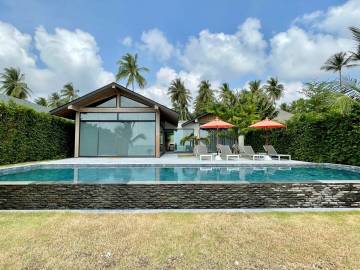 Absolute Beachfront Villa , KohSamui, Thailand