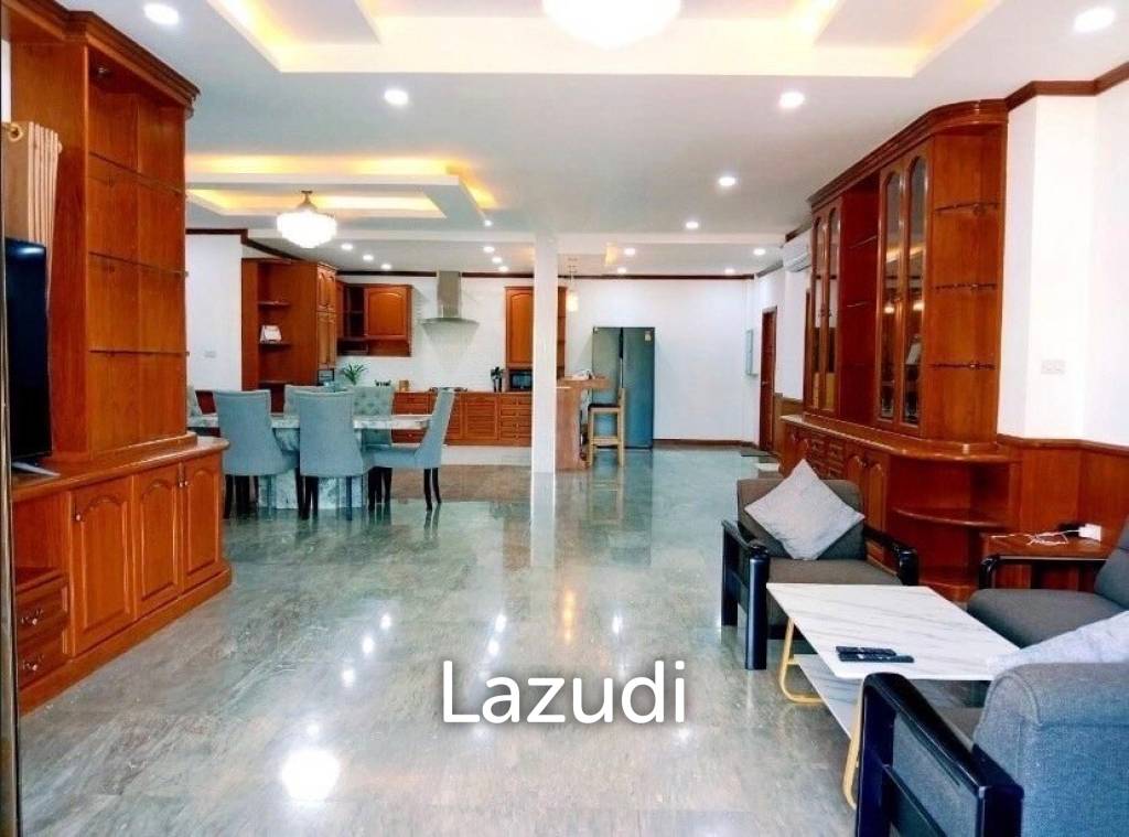 5 Bed Villa in Marb Prachan Pattaya