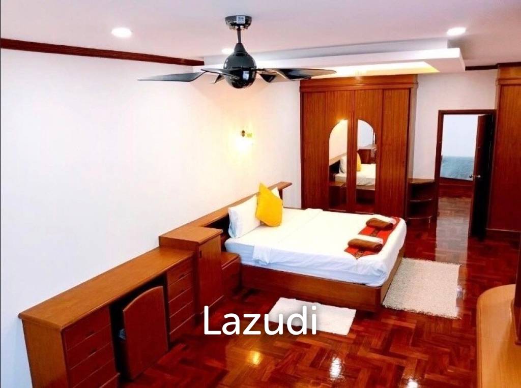 5 Bed Villa in Marb Prachan Pattaya