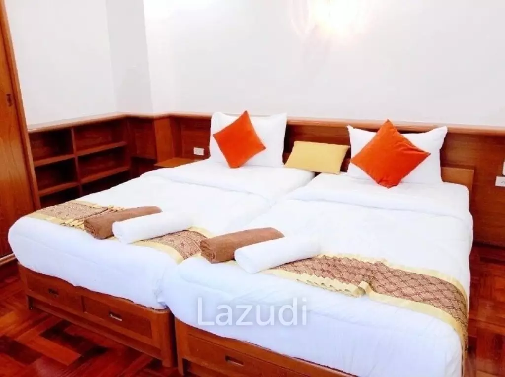 5 Bed Villa in Marb Prachan Pattaya