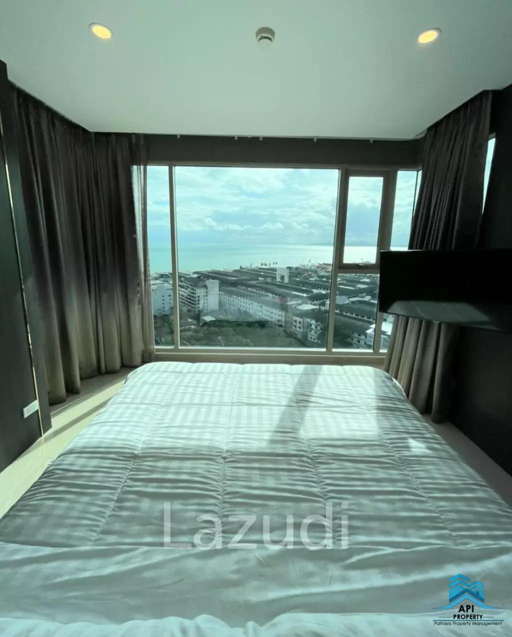 Riviera Jomtien Condo for Sale