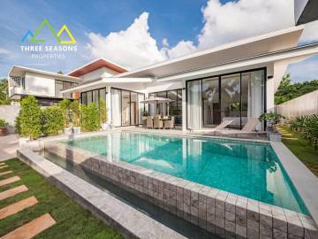 100 m from the beach modern villa.