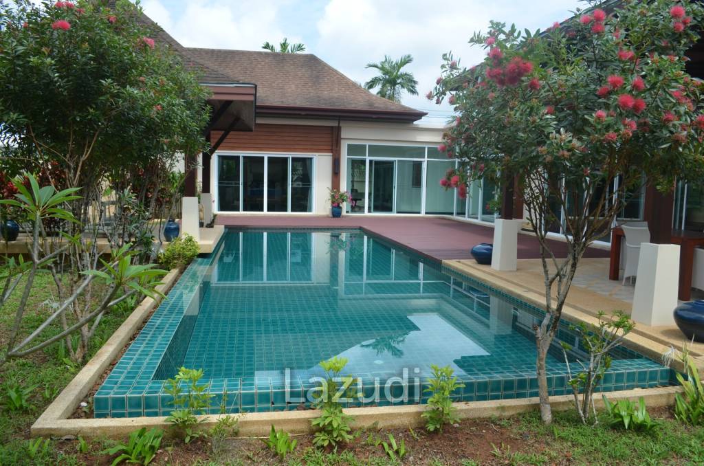 Luxury Balinese style 4 Bedroom Villa