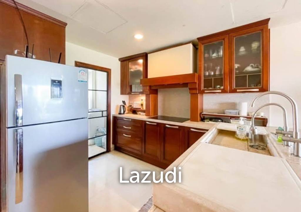 SANTI PURA : Good Value 3 Bed Condo On High Floor With Great Views