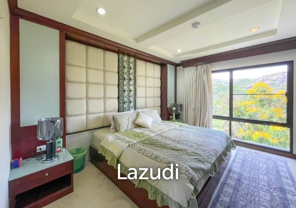 SANTI PURA : Good Value 3 Bed Condo On High Floor With Great Views