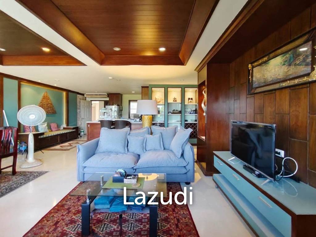 SANTI PURA : Good Value 3 Bed Condo On High Floor With Great Views