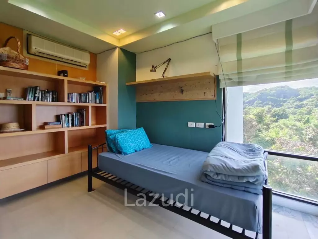 SANTI PURA : Good Value 3 Bed Condo On High Floor With Great Views