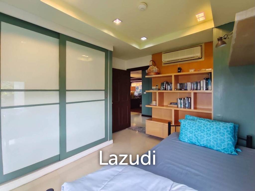 SANTI PURA : Good Value 3 Bed Condo On High Floor With Great Views