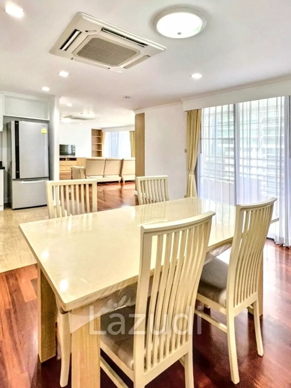 3 Bed 2 Bath 163 SQ.M Acadamia Grand Tower