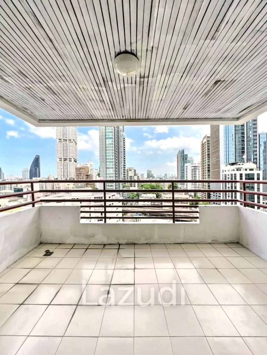 3 Bed 2 Bath 163 SQ.M Acadamia Grand Tower
