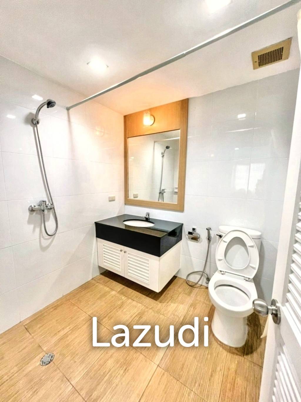 3 Bed 2 Bath 163 SQ.M Acadamia Grand Tower
