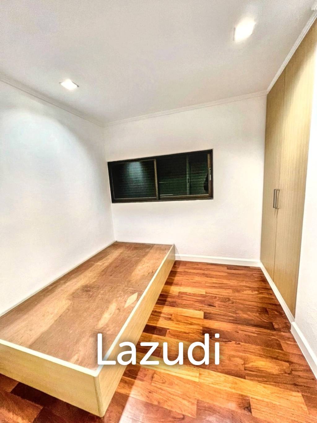 3 Bed 2 Bath 163 SQ.M Acadamia Grand Tower