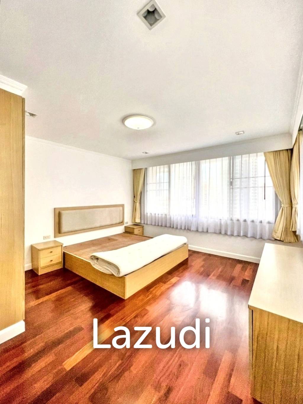 3 Bed 2 Bath 163 SQ.M Acadamia Grand Tower