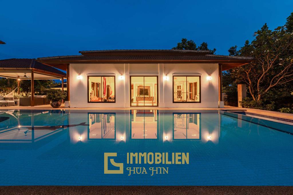 4,800 qm 9 Bett 8 Bad Villa Für Verkauf