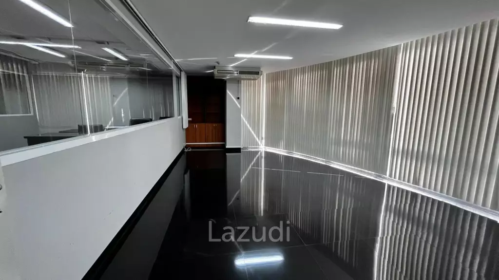 Office For Rent At Silom19 Building
