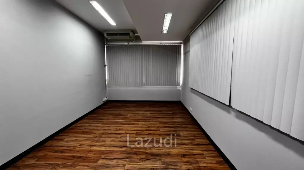 Office For Rent At Silom19 Building