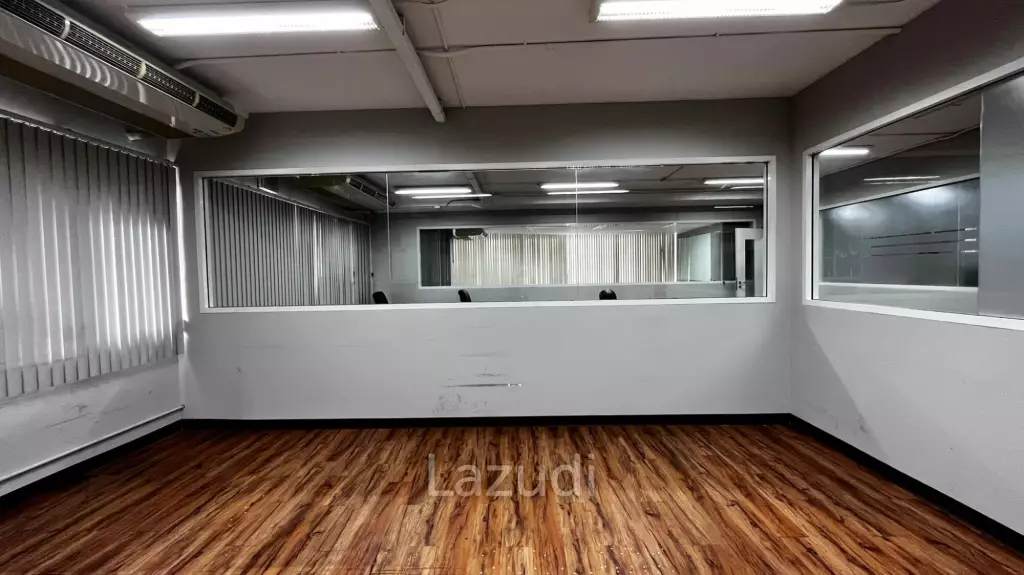 Office For Rent At Silom19 Building