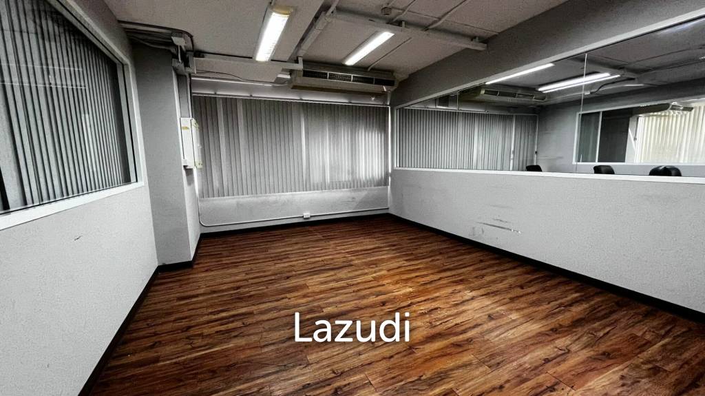 Office For Rent At Silom19 Building