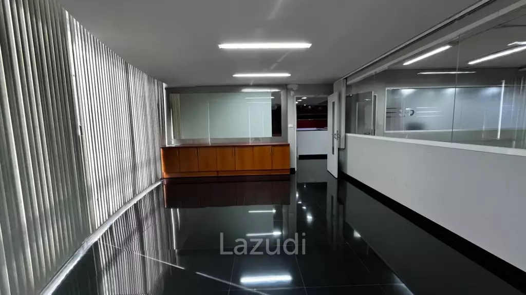 Office For Rent At Silom19 Building