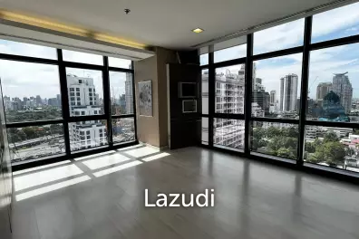 Office For Rent At Silom Complex