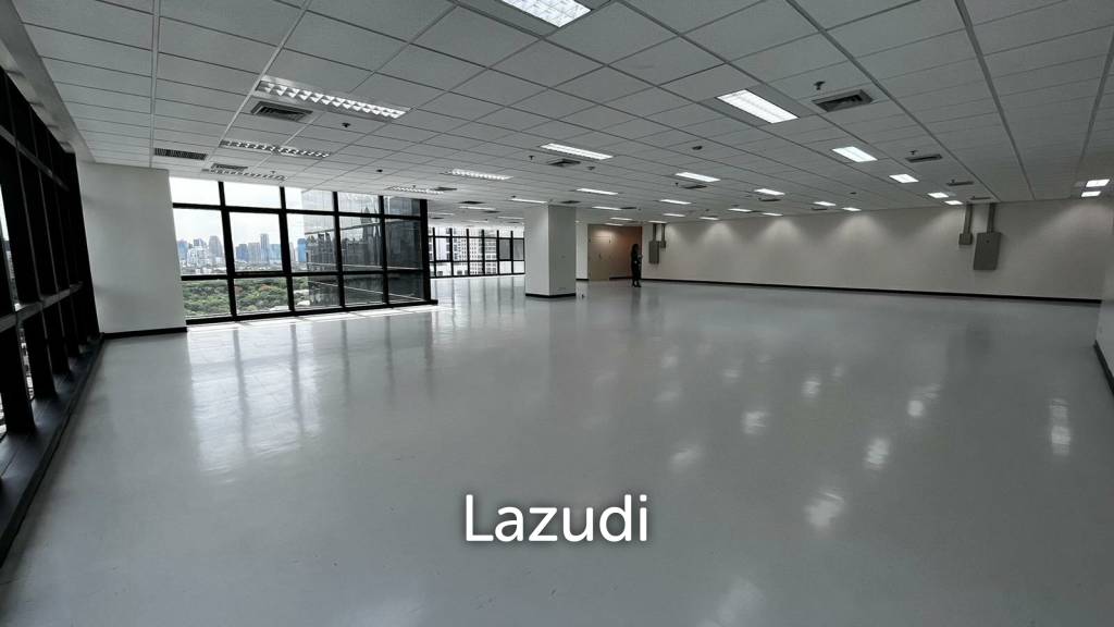 Office For Rent At Silom Complex