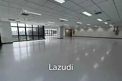 Office For Rent At Silom Complex