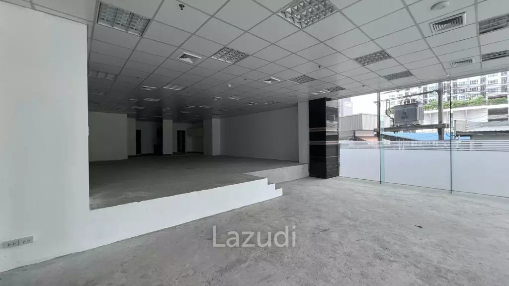 Retail For Rent At Le Concorde