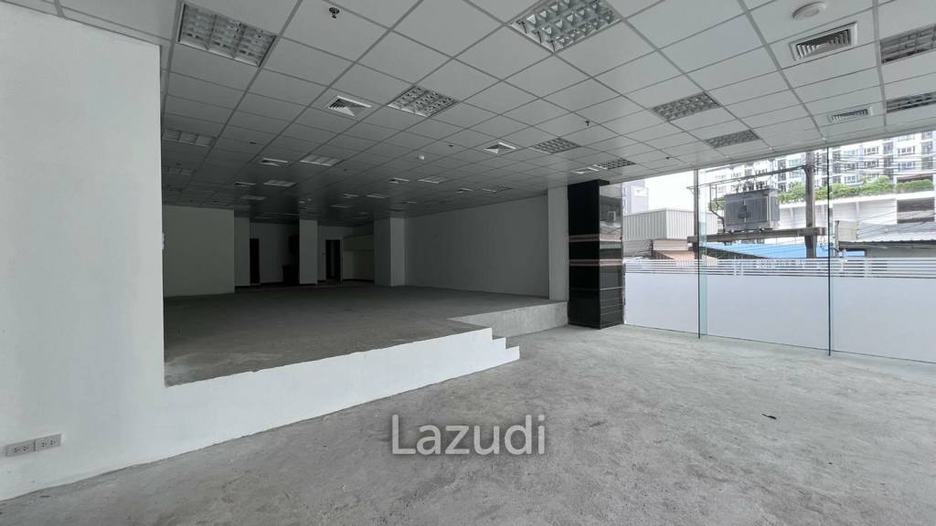 Retail For Rent At Le Concorde
