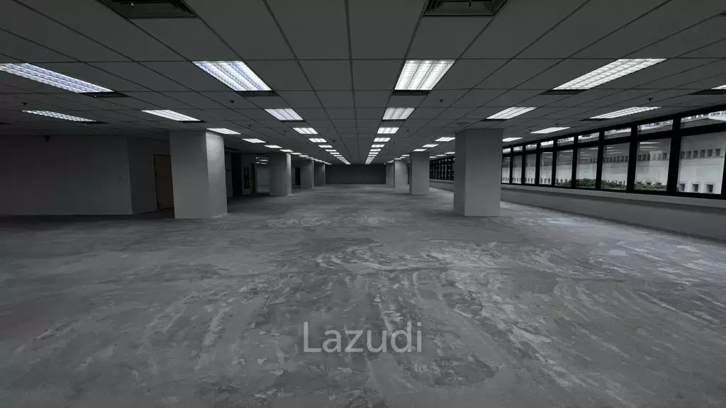 Office For Rent At Sindhorn Tower