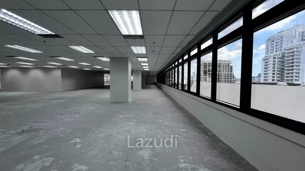 Office For Rent At Sindhorn Tower