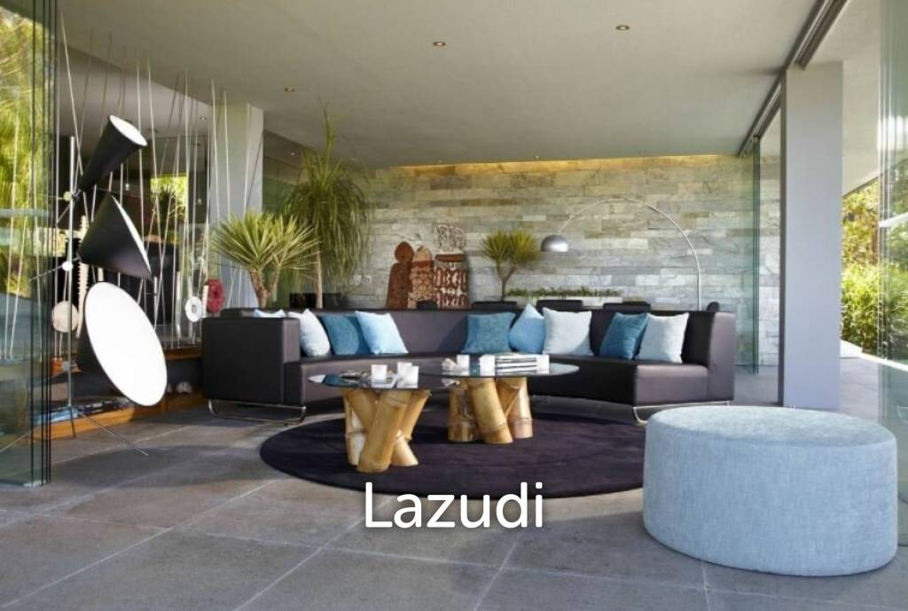 Modern designer 4 bedrooms villa fully furnished with sea views