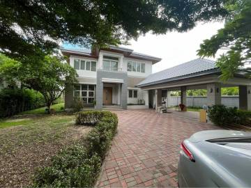 4 Bed 3 Bath House For Rent