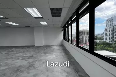 Office For Rent At Sindhorn Tower