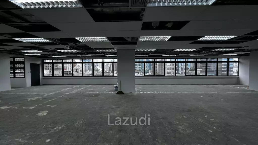 Office For Rent At Sindhorn Tower