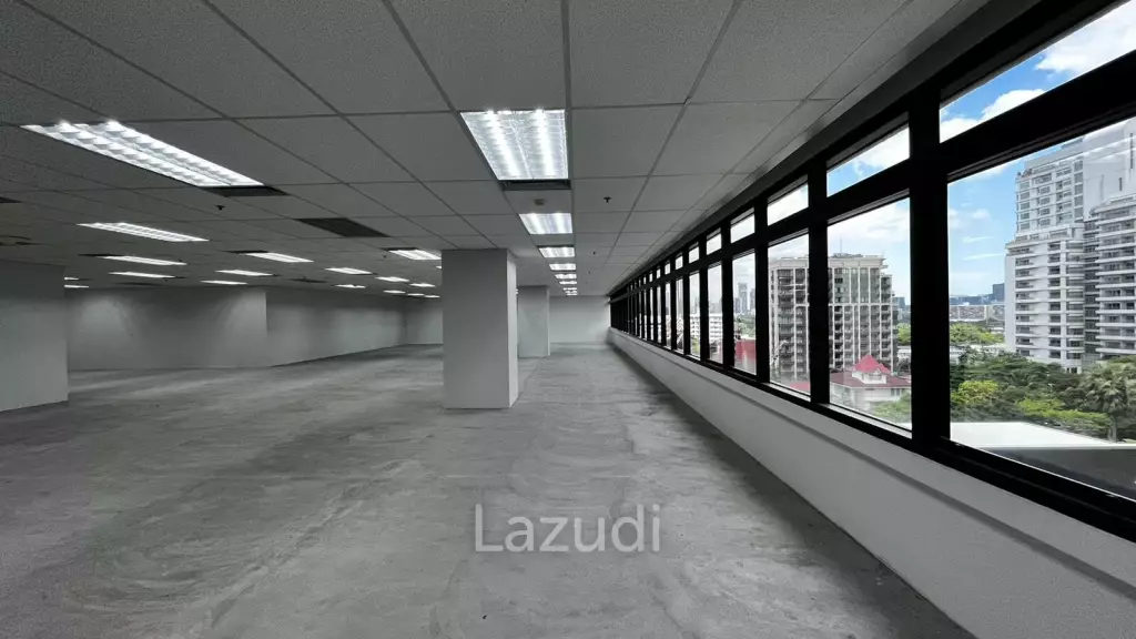 Office For Rent At Sindhorn Tower