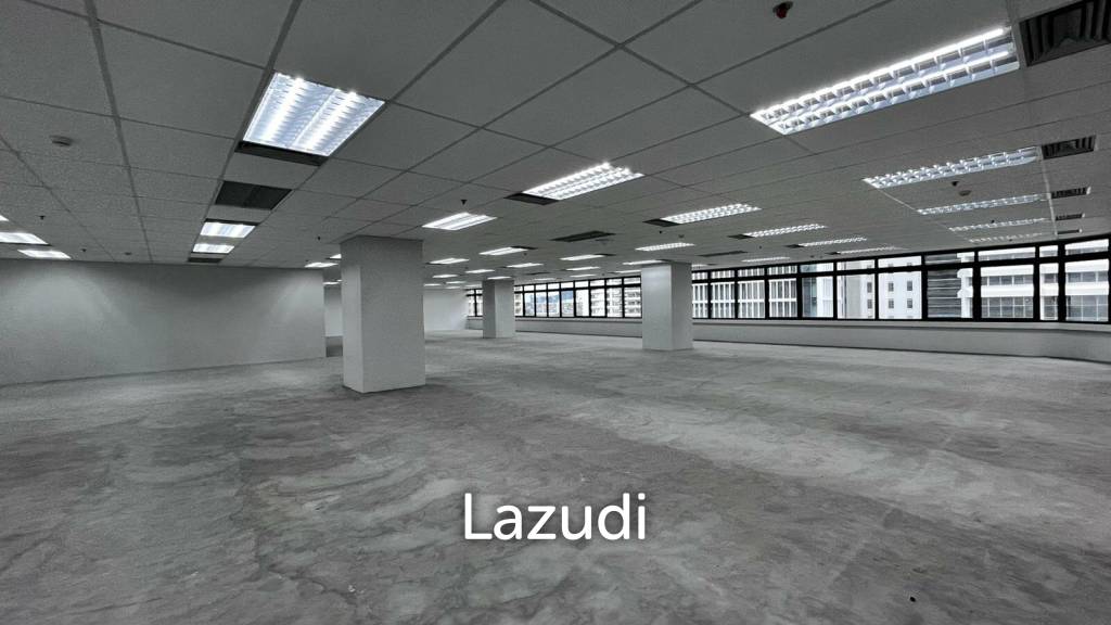 Office For Rent At Sindhorn Tower