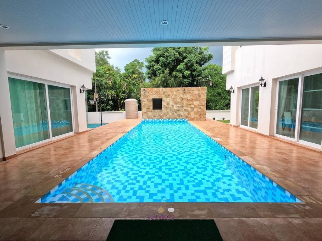 6 Bedroom Private Pool Villa