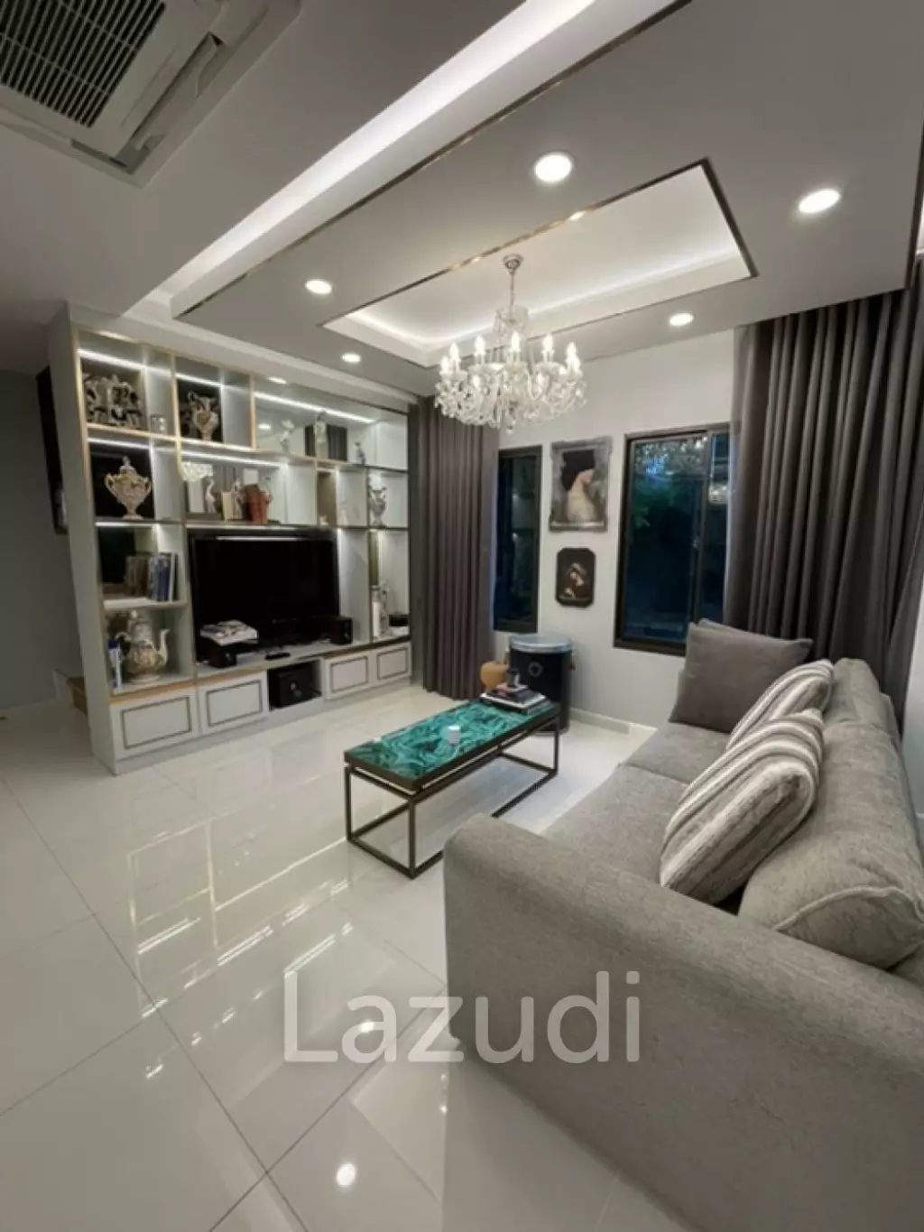 5 Bed 5 Bath House For Sale