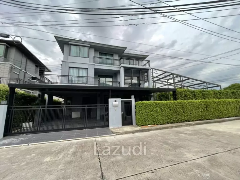 5 Bed 5 Bath House For Sale